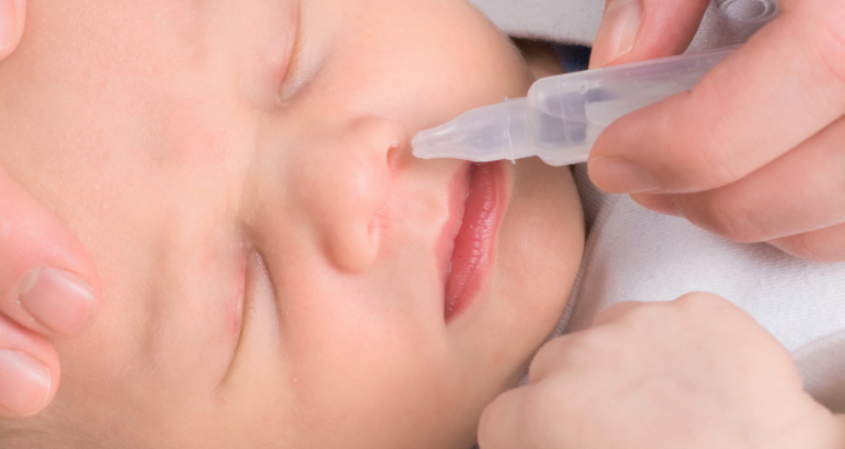 Lavaggi nasali nel neonato, inutili e pericolosi?