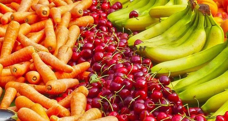 Frutta e verdura, quanta mangiarne al giorno